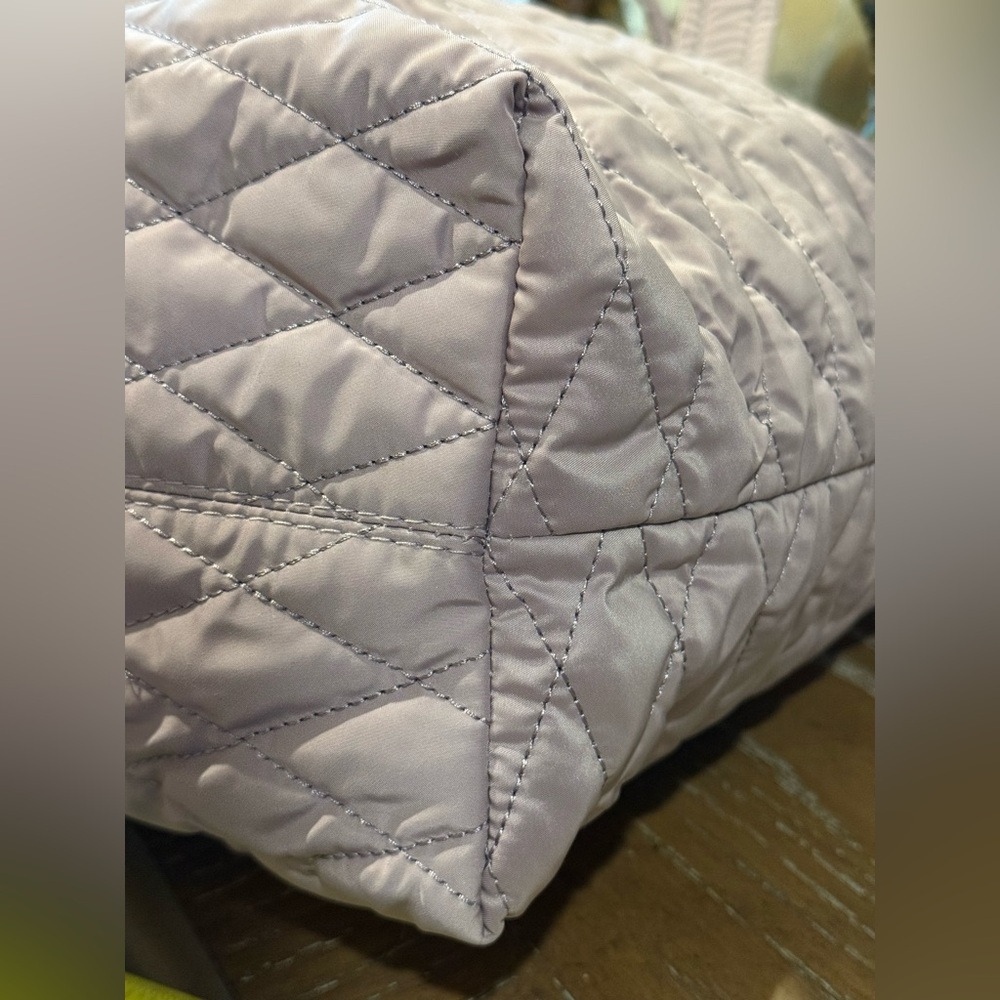Girlfriend Gear Collection XIIX Lavender Quilted Tote Bag 13”-17”L x 12”H NWOT - Picture 7 of 16